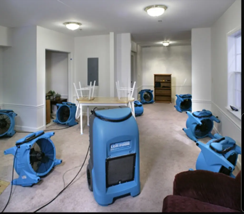 Air movers and dehumidifier setup for Water Extraction & Removal in Des Peres